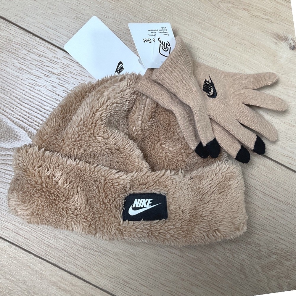 Nike Kids Beanie‎ Hat and Gloves 2-Piece Set Tan Black Youth NWT